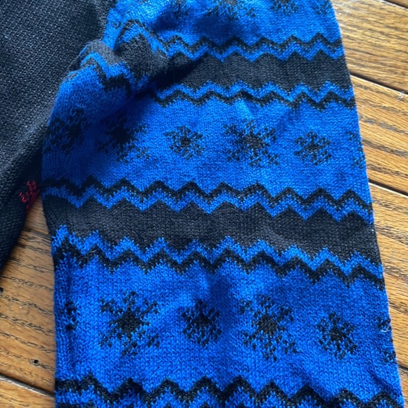 Stranger Things Sweater. Size Medium. - Picture 3 of 6